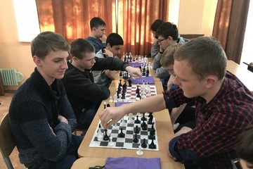 Первенство по шашкам и шахматам